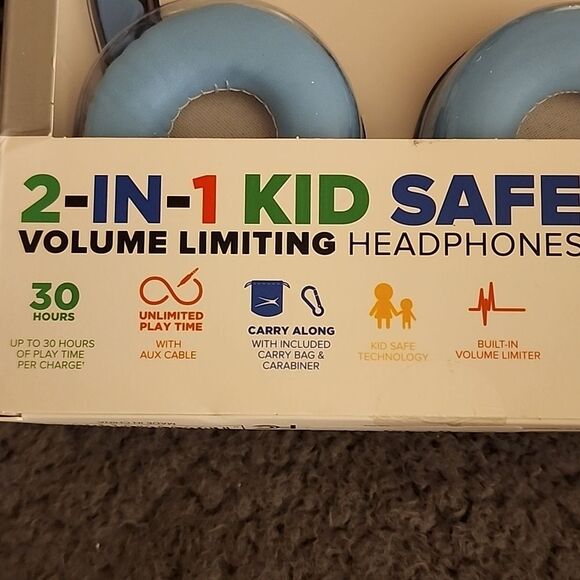 NIB 2 in one kid safe volume limiting headphones blue age 6-9 travel comfort usa - Picture 2 of 8